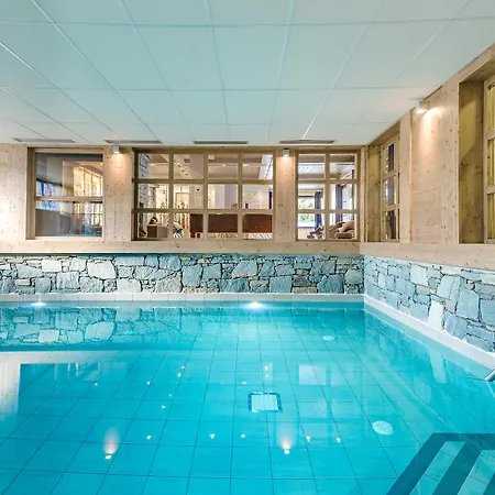 Lagrange Les Fermes Emiguy 4*