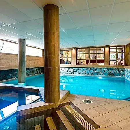 Lagrange Les Fermes Emiguy 4* لي جيه