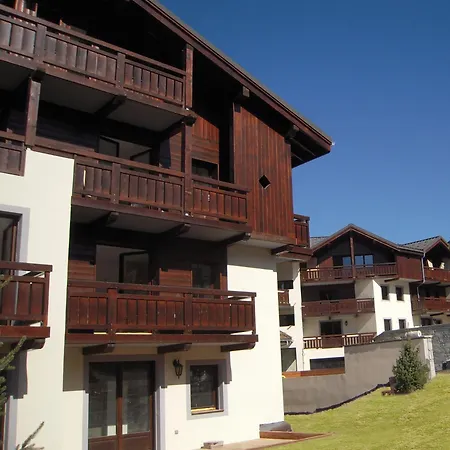 Vakantiepark Lagrange Les Fermes Emiguy 4*